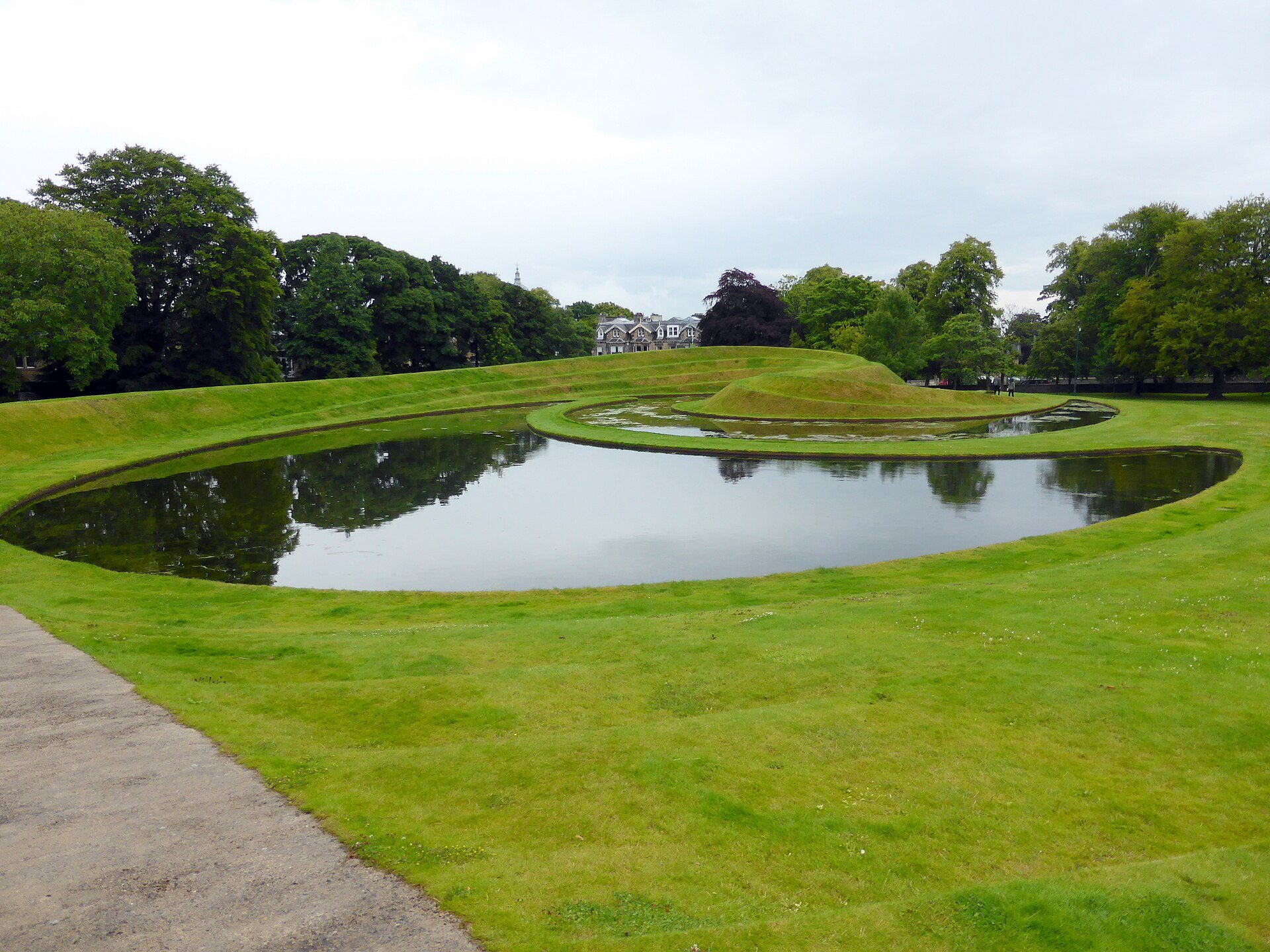 Charles Jencks, Landform, Scottish National Gallery of Modern Art